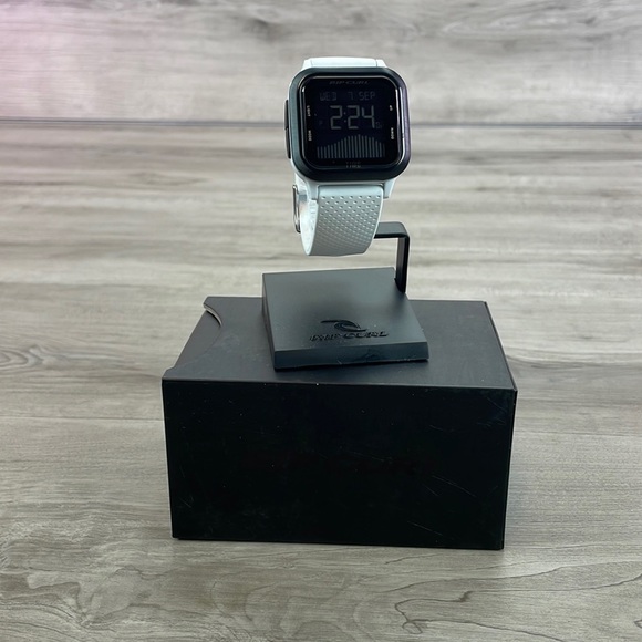 🔹RIP CURL - NEXT TIDE WATCH - Picture 2 of 7